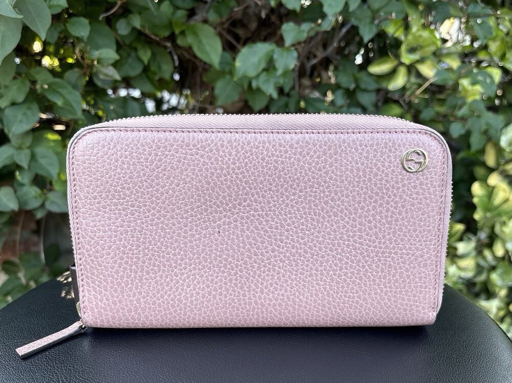 GUCCI Interlocking GG Pebbled Leather Zip Around Long Wallet Pink
